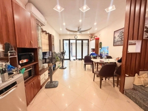 🔥🔥 PHẠM VĂN ĐỒNG – LÔ GÓC 2 MẶT GARA – Ô TÔ – Ô CHỜ THANG MÁY – KINH DOANH ĐỈNH 🔥🔥